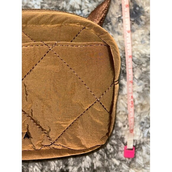 Athleta Excursion Crossbody Waist Belt Bag Fanny Pack Brown - Picture 3 of 8